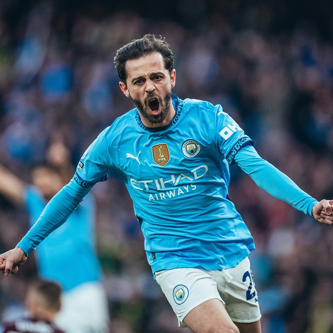 波兰轻取曼城,皮克统治全场 波兰轻取曼城,皮克统治全场