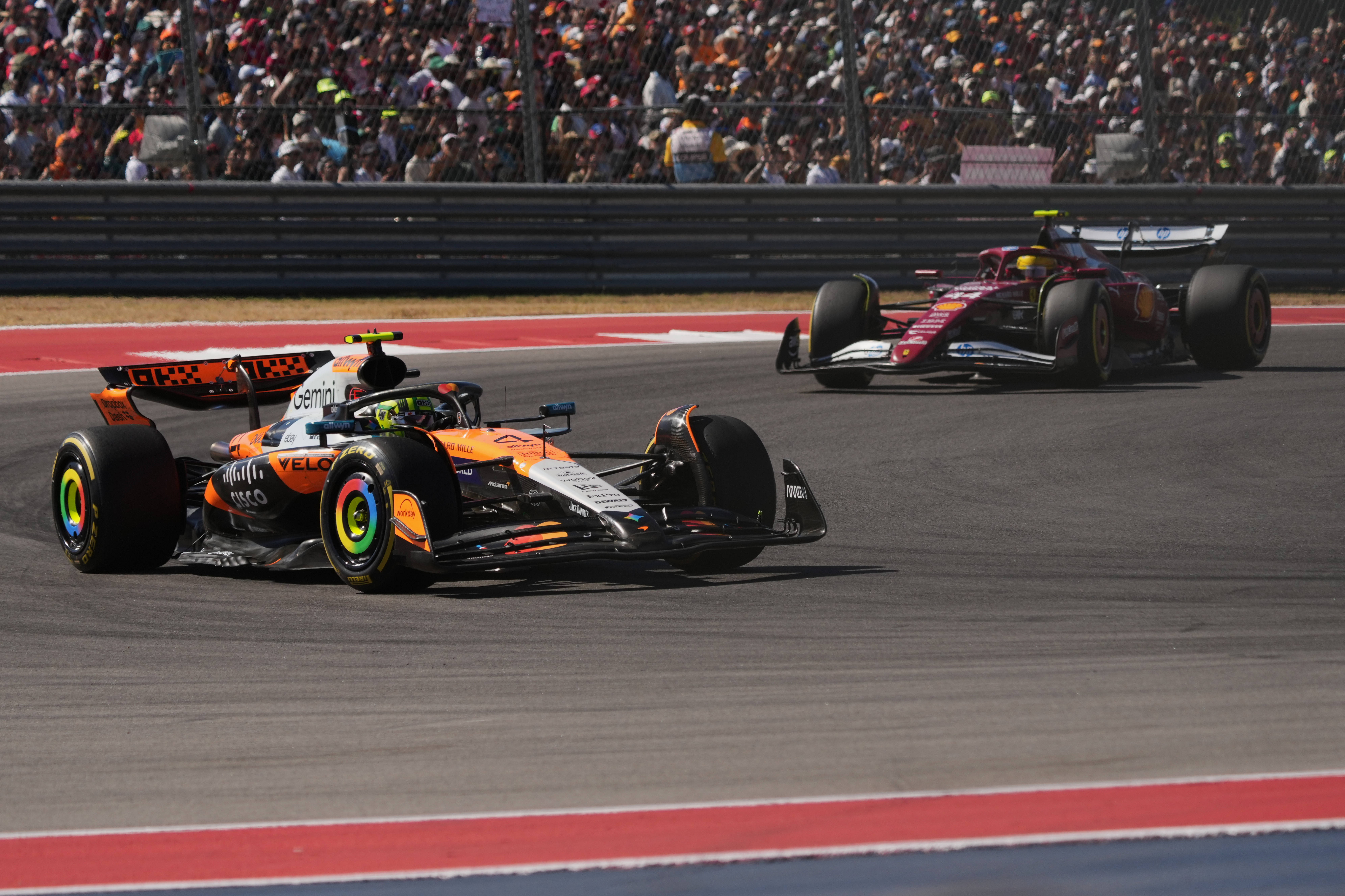 红牛车队横扫雷诺车队,勒克莱尔统治全场 红牛车队横扫雷诺车队,勒克莱尔统治全场